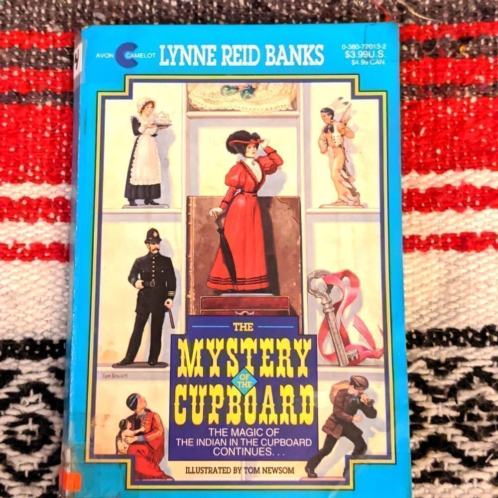 4/$10 The mystery of the cupboard by Lynne Reid Banks